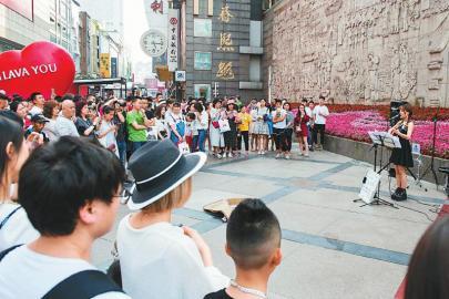 街头艺人.jpg 街头艺人.jpg