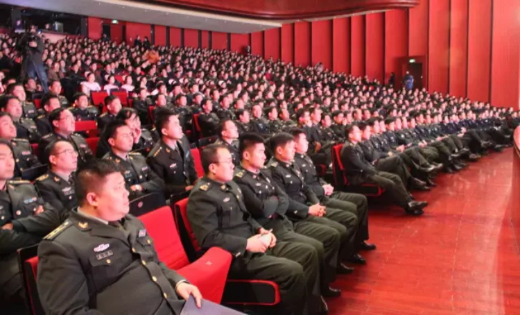 天辰娱乐移动办公OA系统手机版APP下载中心图片