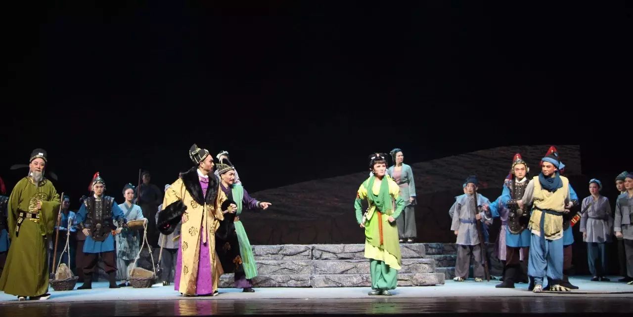 天辰娱乐移动办公OA系统手机版APP下载中心图片